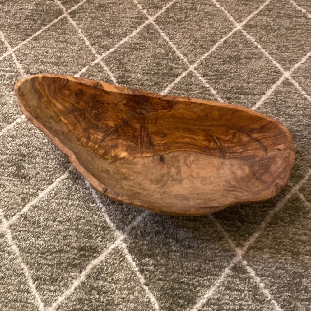 Olive wood bowl